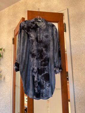 J.A.K button up blouse